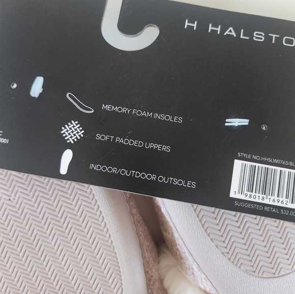NEW!  Halston  memory foam slippers Size: 8 & 10 - Picture 8 of 14